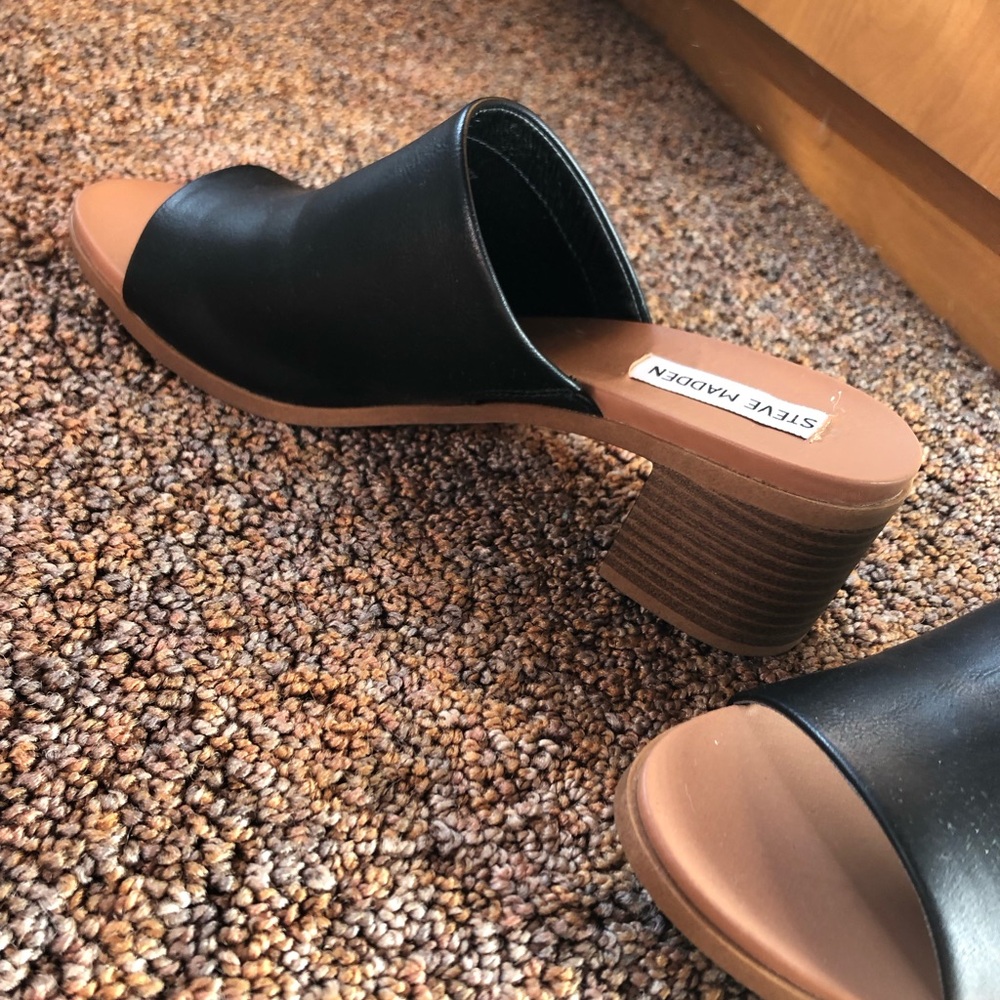 Steve Madden Black and Tan Women's Heeled Sandals